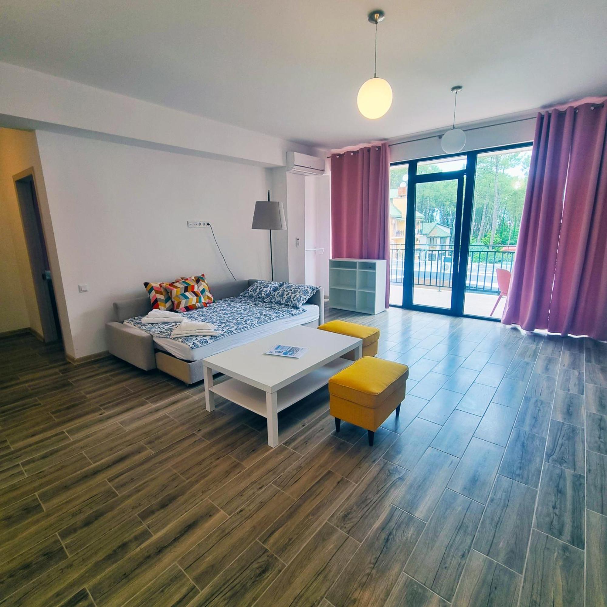 Paradiso Apartment *